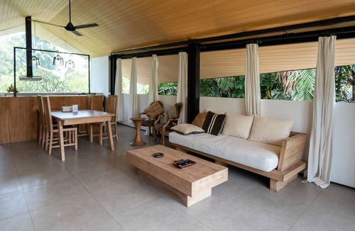 Kampial Villa | Awal Villa