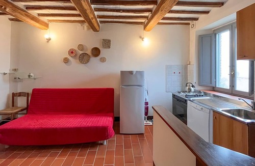 Paciano Apartment | Awesome apartment in Paciano with WiFi