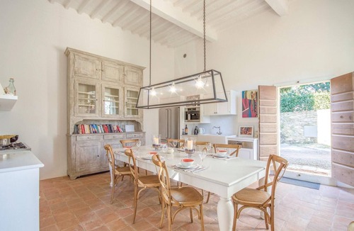 Lari House | Awesome home in Lari -PI-