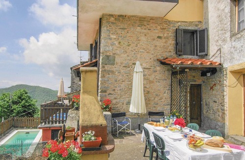 Montefegatesi House | Awesome home in Montefegatesi with WiFi