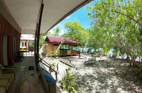 Kri House | Awom Brothers Dive Homestay