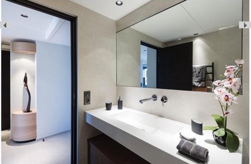 Saint-Laurent-du-Var Apartment | Azur 3000