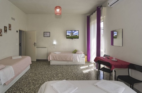 Pisa House | B&B Aliante & 2 Family room Pisa- Tuscany