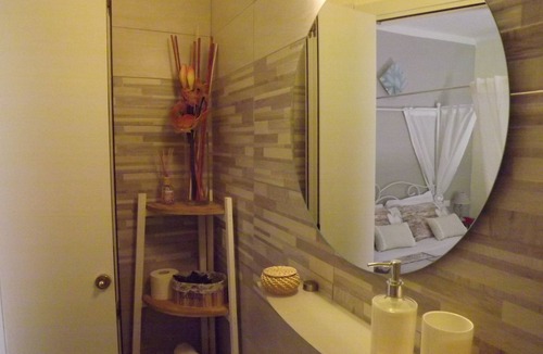 Tresana Bed & Breakfast | B&B between Cinque Terre and the Apennines - Brina Room