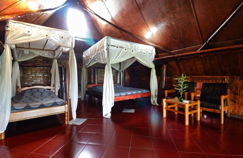 Tuk Tuk House | Bagus Bay Guest House