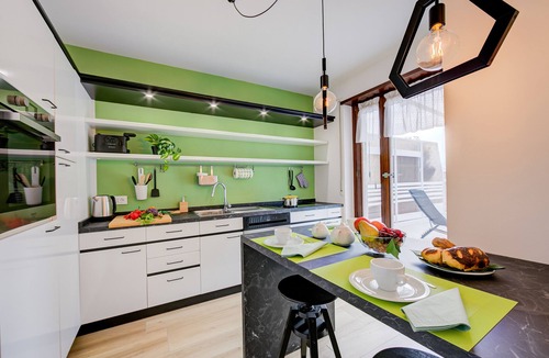 Riva del Garda Apartment | Balcone Sui Tigli - Apartment with Large Terrace, Riva del Garda, Italy