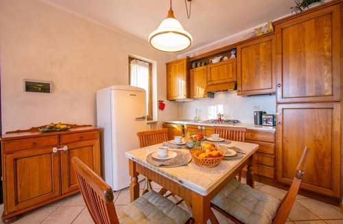 Pregasio Apartment | Balcone sul Lago - Apartment with Amazing View Terrace, Tremosine, Italy