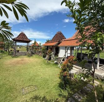 Renon Hostel | Bali Eco Living Yoga Healing Meditation and Retreat Center