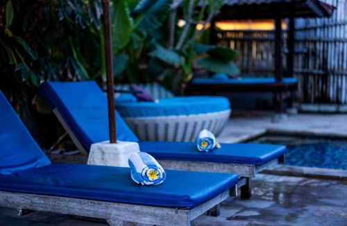Mushroom Bay Cottage | Balinese Wooden Room in Nusa Lembongan, Minutes to Beach