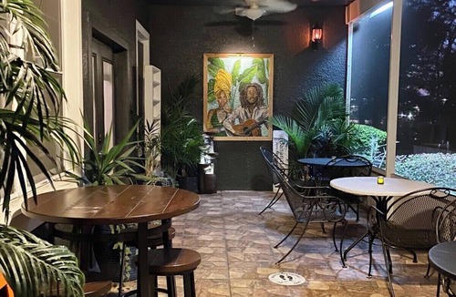 Orlovista Villa | Banana Leaf Villa- Book your gathering today!