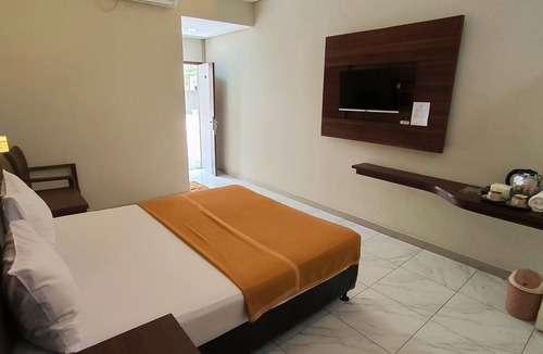 Jepara Hotel | Bandengan Beach Hotel Jepara 2