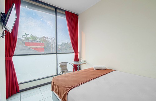 Bandung House | Bantal Guling Alun-Alun Bandung