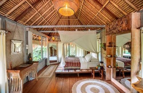 Penestanan Villa | Barong Retreat Villa Ubud with Hammock Terrace, Garden & Koi Pond