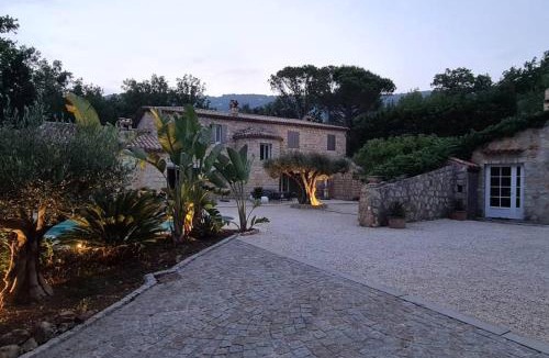 Peymeinade Villa | BASTIDE PROVENÇALE PROCHE CANNES