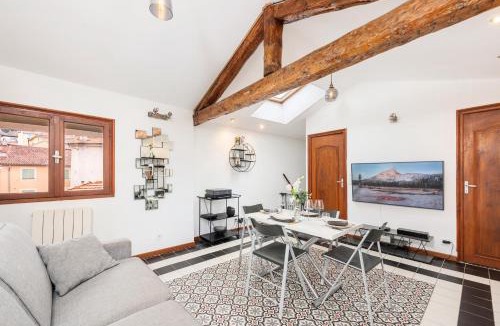 Old Town Apartment | Bastion Ideally located, brightness, sea views