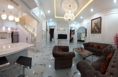 Ngaglik Villa | Batu Villa Sakura