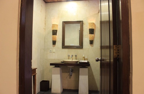 Sanur Villa | Bawa's One Bedrooms Villa Beach Front Sanur