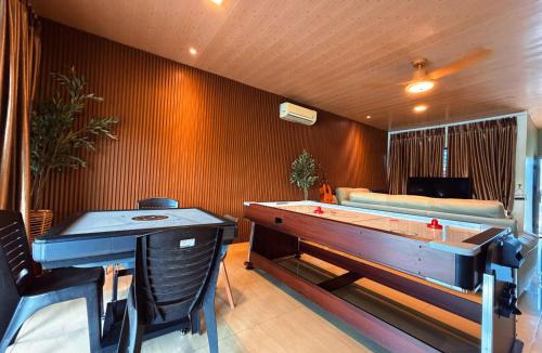 Batam Villa | BBQ,Canoe,KTV, Up to 15 Pax, Entire Villa