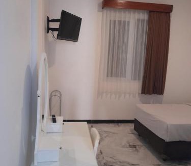 Batu Karas Hotel | Beach Hotel Wirton Batukaras