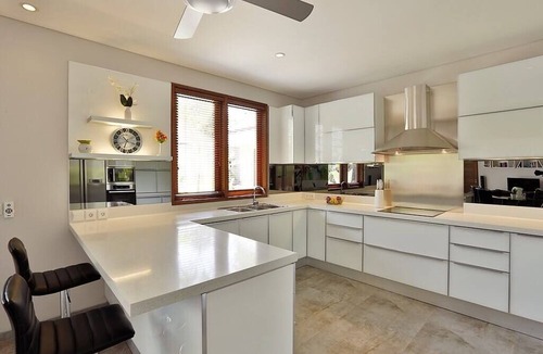 Sanur Villa | BEACHFRONT 3 BEDROOM FAMILY VILLA This luxury 3 bed villa epitomes style, luxury and comfort