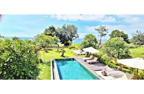 Kalisada Apartment | Beachfront Apartment. Natural, peaceful, relaxed