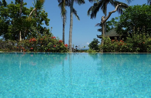 Kalisada Villa | Beachfront Villa Damai in top location quiet and newly renovated!