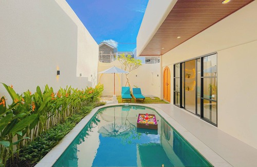 Kesiman Villa | Beachside Luxury 3BR Mediterranean Sanur