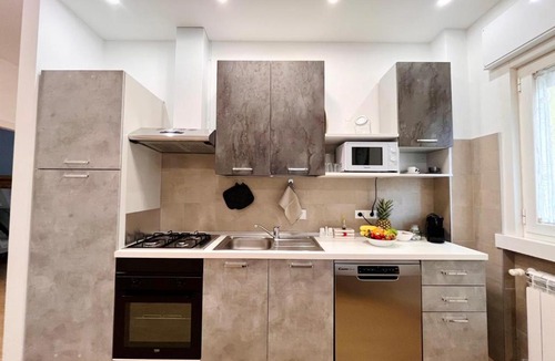 Barriera Vecchia-San Giacomo Apartment | BeAttic