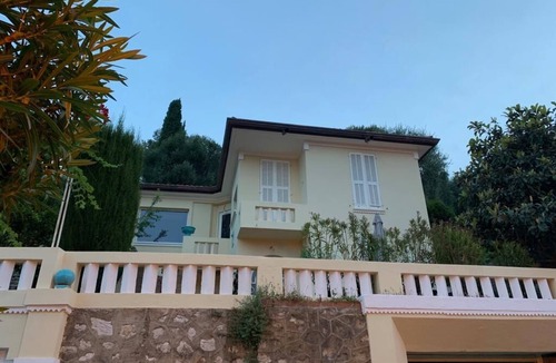 Saint-Jean-Cap-Ferrat House | Beautiful villa in Saint-Jean-Cap Ferrat with panoramic sea views.