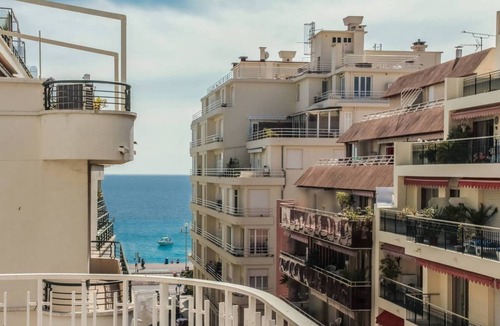 Nice City Centre Apartment | Beautiful 5th floor Apartment with sea view,