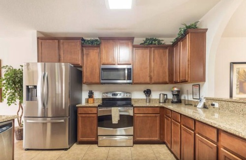 Calabria Villa | Beautiful 6 Bedroom Home, 6 Miles from Disney World, South Facing Pool