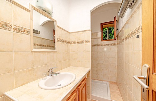 Le Bar-sur-Loup Bed & Breakfast | BEAUTIFUL ACCOMODATION ON AGRITOURISME NEAR NICE ANTIBES CANNES