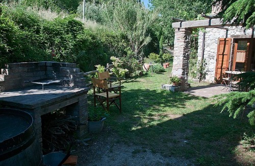 Pomaia Apartment | Beautiful accommodation in a quiet location and with a huge garden,Wi-Fi,t5