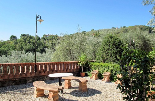 Pieve a Nievole Apartment | Beautiful apartment for 4 people with hot tub, WIFI, pool, TV, patio and pets allowed