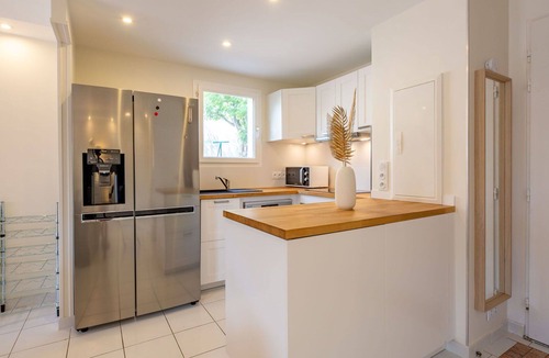 La Rouviere Apartment | Beautiful apartment for 8 people with A/C, pool, WIFI, TV and patio