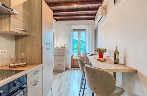 Azzano Apartment | Beautiful apartment for 3 people with A/C, WIFI and TV