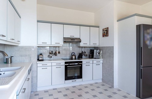 Eze Apartment | Beautiful apartment for 5 people with A/C, pool, WIFI, TV and terrace