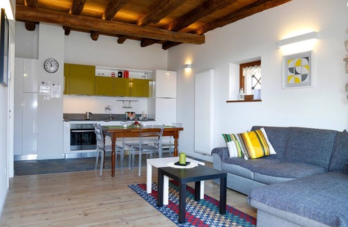 Raveo Apartment | Beautiful apartment for 4 guests with WIFI, TV, balcony and pets allowed