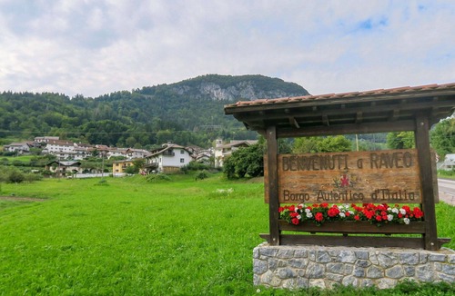 Raveo Apartment | Beautiful apartment for 3 people with WIFI, TV, patio and pets allowed