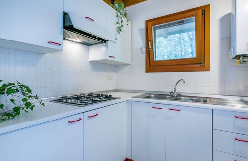 Aquileia House | Beautiful apartment in villa for 6 guests with WIFI, pool, terrace and pets allowed