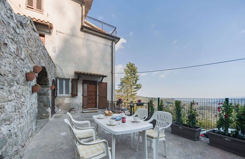 Gello Apartment | Beautiful apartment for 4 guests with WIFI, TV, terrace and pets allowed
