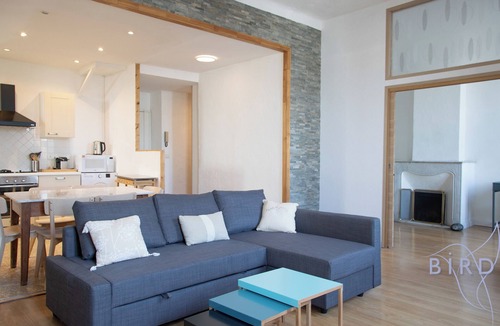 Antibes Old Town Apartment | Beautiful apartment Place Nationale in Antibes old town