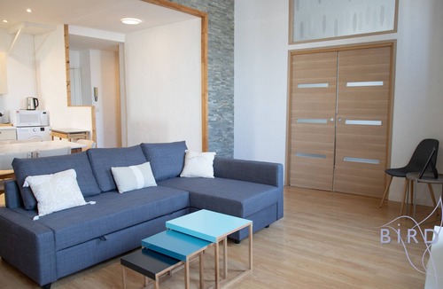 Antibes Old Town Apartment | Beautiful apartment Place Nationale in Antibes old town