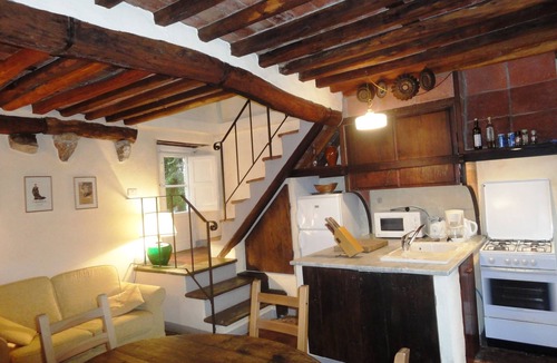 Borgo a Mozzano House | Beautiful authentically restored Tuscan cottage close to Lucca and the coast