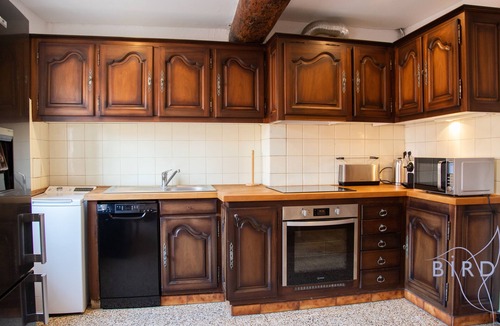 Antibes City Centre Apartment | Beautiful authentic apartment in the heart of old Antibes