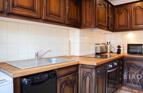 Antibes City Centre Apartment | Beautiful authentic apartment in the heart of old Antibes