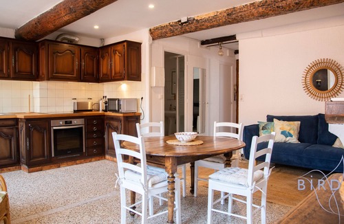 Antibes City Centre Apartment | Beautiful authentic apartment in the heart of old Antibes