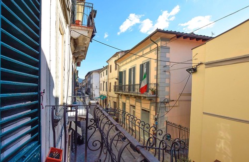 Camaiore Apartment | Beautiful city apartment in Camaiore.