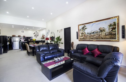 Sunset Road Villa | beautiful cozy villa
