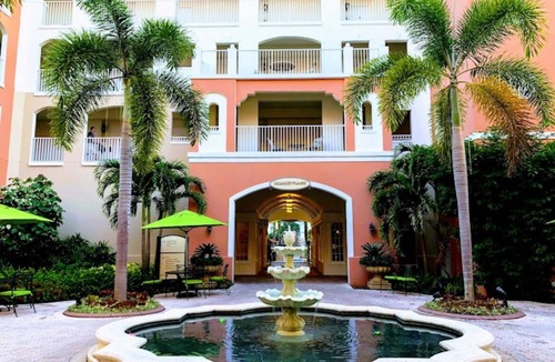 Williamsburg Condo | Beautiful one-bedroom, 2-bath condo with full kitchen, minutes to Disney gates